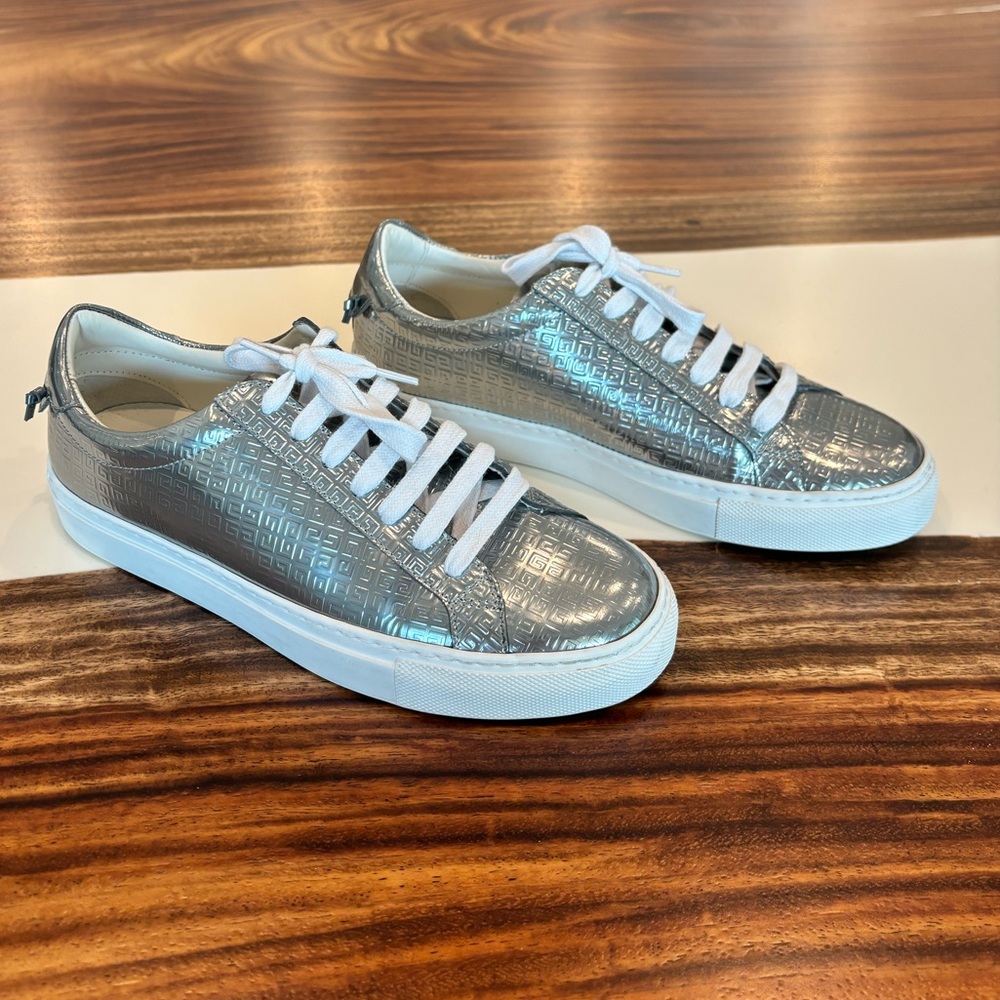 Givenchy Woman’s Sneakers